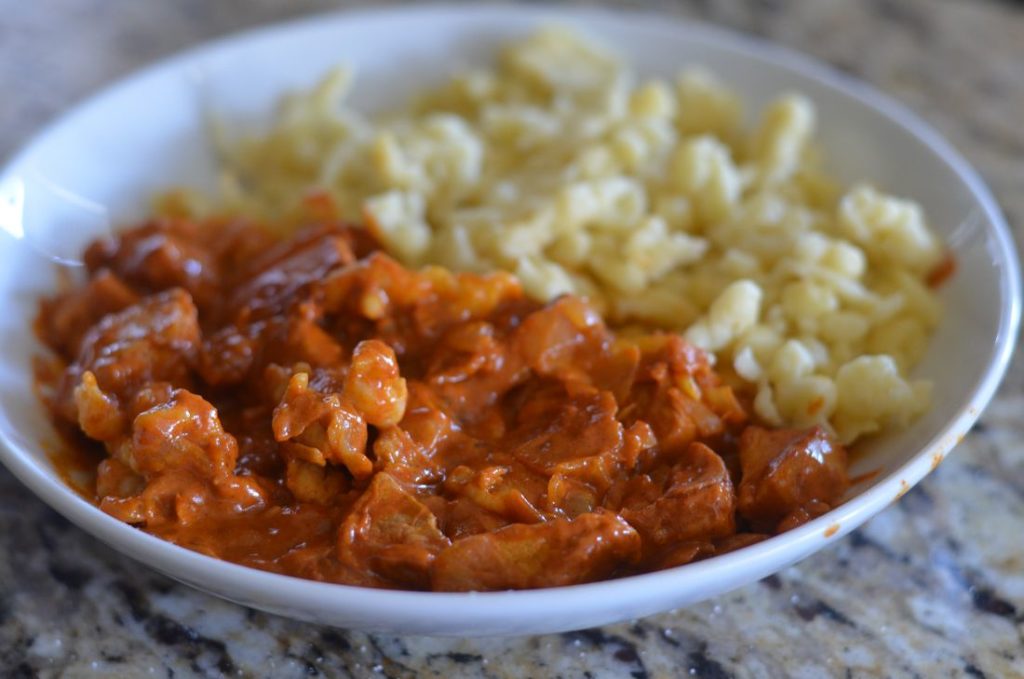 Paprikás Csirke Nokedli - Chicken Paprika with dumplings. Made by MooshuJenne.com