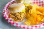 Instant Pot Barbecue Chicken Sliders