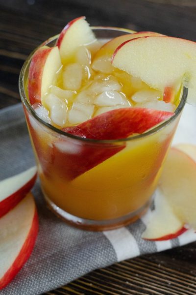 Fall cocktail with apples