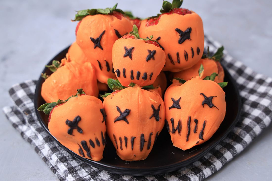 Trick 'R Treat Pumpkin Strawberries - Mooshu Jenne